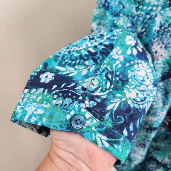 Catherines Womens Plus Size Pintuck Buttonfront Blouse, sz 2X - Picture 8 of 12